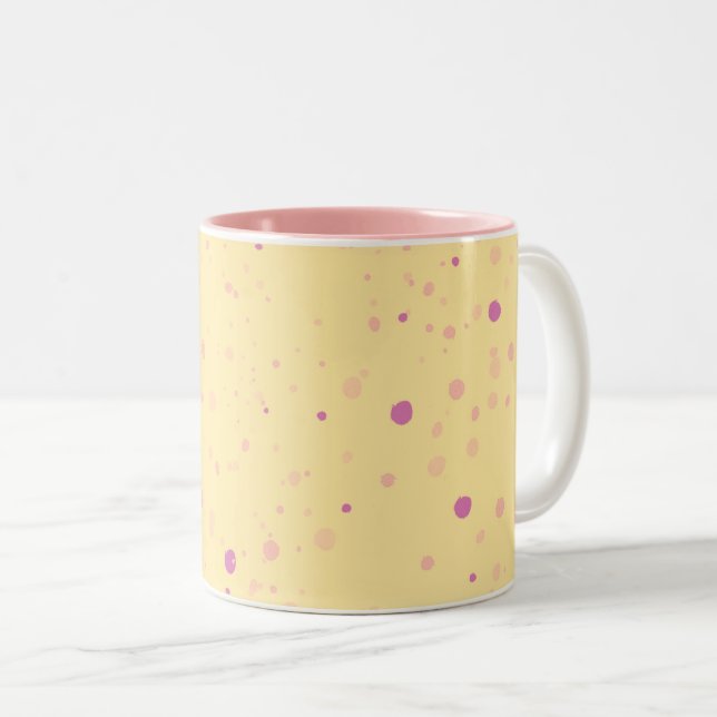 Gul med rosa prickar Två-Tonad mugg (Framsida höger)