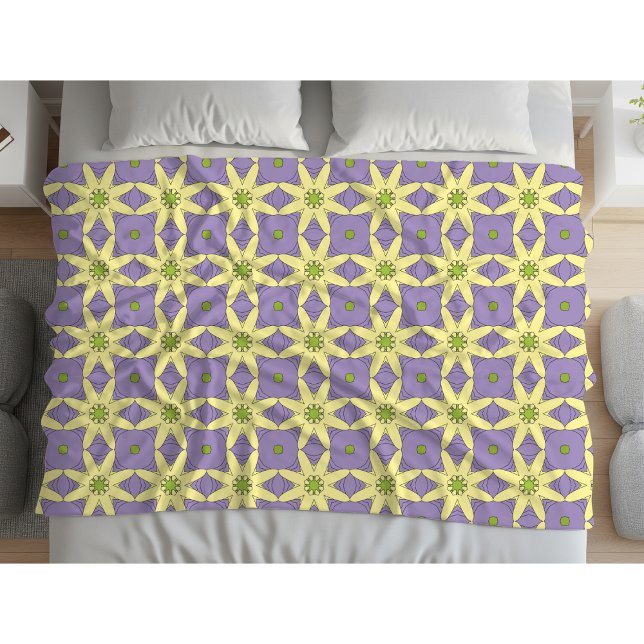 Gul och lila geometrisk blommig mönster fleecefilt (Skapare uppladdad)