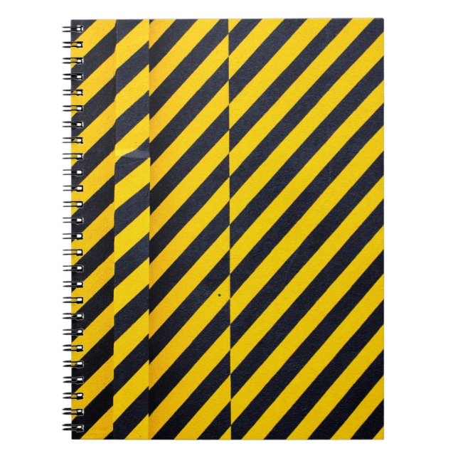 Gul och svart randig textil anteckningsbok (Framsidan)