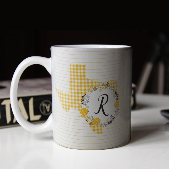Gul ros i Texas - Gingham Monogram Kaffemugg (Skapare uppladdad)