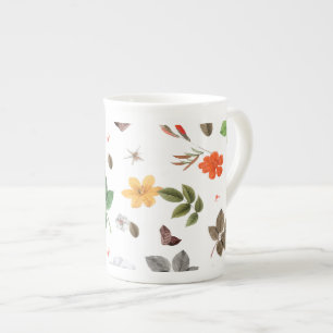 Gula blommor och vita rosor 7 benporslin mugg