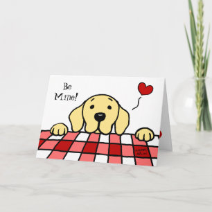 Gula Labrador som håller ögonen på dig valentin Helgkort