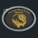 Guld Bison Porträtt med Forest Silhouette-design<br><div class="desc">Denna konstnärliga representation har en guld-bison som är försedd med en silhuett av en skog. Bisons stora profil fångar en känsla av styrka och koppling till naturen och visar hur vackert vilt är mot en minimalistisk bakgrund.</div>