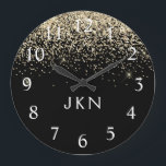 Guld Black Glitter Monogram Girly Initialer Stor Klocka<br><div class="desc">Black and Guld Gnistra Glitter Brushed Monogram Namn Clock. Det gör perfekten söt 16-årsjubileum,  bröllop,  möhippa,  årsdag,  babydusch eller bachelorette-fest för någon som glam lyxen och chic stilar i kärlek.</div>