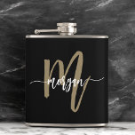 Guld Black Monogram Girl's Bachelorette Party Fickplunta<br><div class="desc">Fira i stil med Guld Black Monogram Girl's Bachelorette Party Flask. Den här kolven har en svart chic med ett personlig guld monogram i ett modernt elegant-skript och är perfektens tillbehör till din bachelorette-fest. Vare sig du rostar till skon att bli eller njuter av en roligt ut nattetid, är det...</div>
