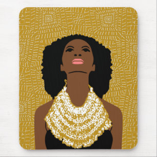 guld Black Woman Tittar upp   Tribal Necklace Musmatta