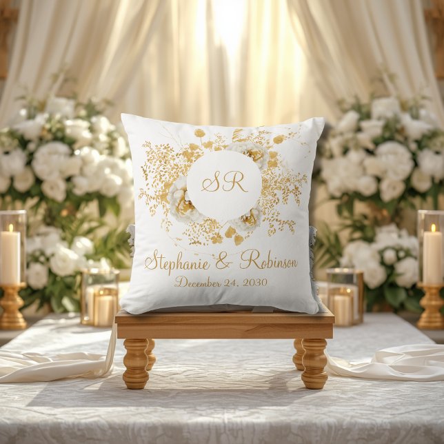 Guld Blommig Monogram Logotyp Bröllopspresent Kudde (Skapare uppladdad)