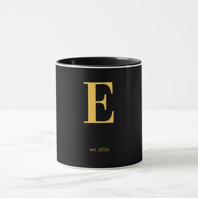 Guld Bokstav E Svart Mugg | Minimalistisk Monogram (Center)