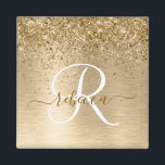 Guld Borstat Metall Glitter Monogram Namn Magnet<br><div class="desc">Personalisera enkelt denna trendiga magnetdesign med vacker guldgnistrande glitter på en guldbrun metallisk bakgrund.</div>