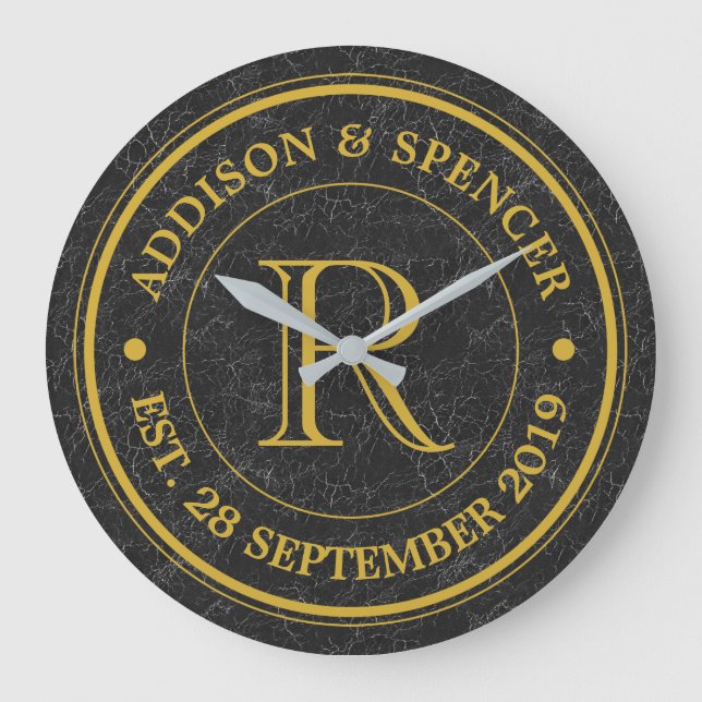 Guld- bröllopsdag för Monogramsvartläder Stor Klocka (Framsida)