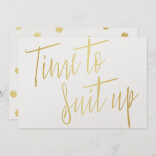 Guld Calligraphy "Time to kostym up" Inbjudningar