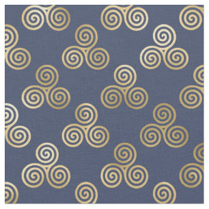Guld Celtic Triskele Spiral på flottblått Tyg