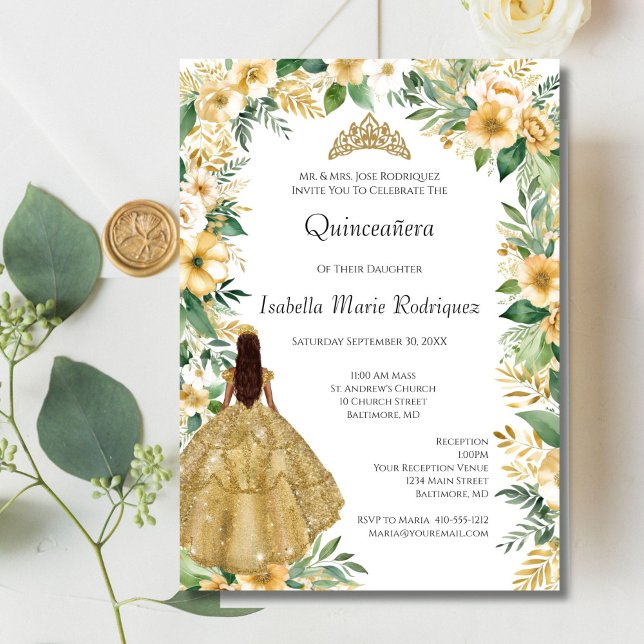 Guld Dress Blommigt Elegant Formell Quinceanera Inbjudningar (Gold Dress, Gold Florals with Greenery Quinceanera Invitation)