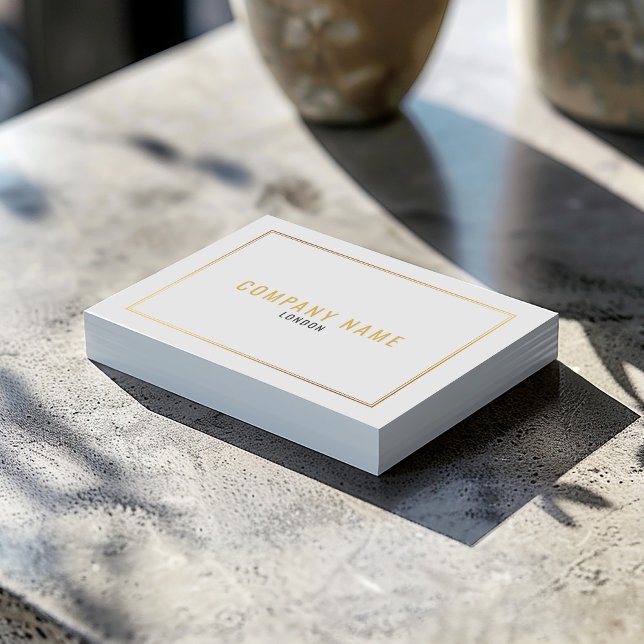 Guld, effekt gräns professionell visitkort (Modern business card with luxury gold effect double border and elegant text )