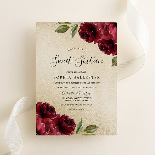 Guld Elegant Burgundy Red Flowers Sweet 16 Inbjudningar (Skapare uppladdad)