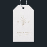 Guld, enkelt botaniskt löv monogram bröllop presentetikett<br><div class="desc">Monogrammad initialer och elegant-hand illustrerade botaniskt löv,  elegant och klassiskt typsnitt i guld och vitt,  enkelt och lyxigt. Underbart tack för att du föredrar klistermärken för det moderna klassiska bröllop,  det enkla formella bröllop,  elegant botaniska trädgårdsbröllop. Visa alla matchande delar i samlingen.</div>