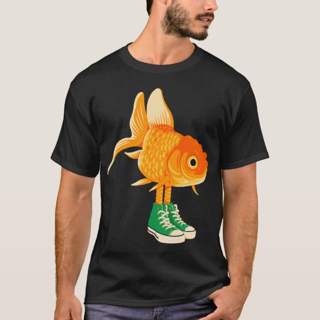 Guld fisk i sneakers t shirt (Framsida)