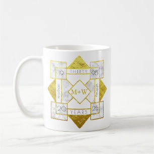 Guld för art décobröllopsdagmarmor omkullkastar kaffemugg