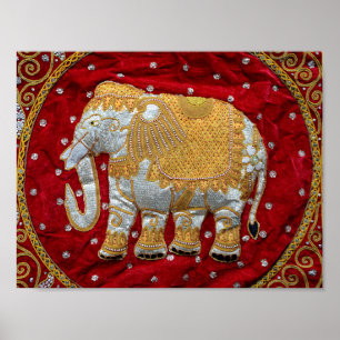 Guld- förskönad indisk elefant som är röd och poster