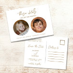 Guld Funny Kids Photo Script Bröllop spara datum Meddelande Vykort<br><div class="desc">Spara datumkorten för det roligt paret som inte kan vänta med att fira bröllop med familj och vänner. Lustigt "de här barnen är gifta sig". Utformning är personlig med ditt barndomsdatum bilder,  namn och bröllop.</div>