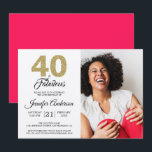 Guld Glitter 40 Fabulous Birthday Diva Rosa Photo Inbjudningar<br><div class="desc">Snyggt, elegant 40-årsfotoinbjudan innehåller ord "40 och Fabulous" i guld glitter och svart chic med kalligrafi och modern typografi. Lägg helt enkelt till dina egna personuppgifter och ditt favoritfoto. Kortets baksida finns i en ljus rosa färg (du kan ändra färg via redigeringsmenyn). Enbart designad för dig av Lycklig Dolphin Studio....</div>