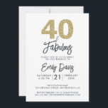 Guld Glitter 40 och Fabulous | 40:e födelsedagen P Inbjudningar<br><div class="desc">En chic,  elegant,  40-årsfotoinbjudan kan du anpassa och skicka ut för din 40-födelsedagsfests firande. Ord "40 och Fabulous" i svart och guld glitter ställs in med hjälp av elegantens kalligrafi och modern typografi. Enbart designad för dig med Lycklig Dolphin Studio! @glydolphinstudio</div>