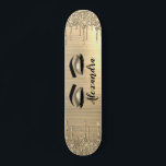 Guld Glitter Gnistra Eyelash Monogram Namn Mini Skateboard Bräda 18,5 Cm<br><div class="desc">Guld Faux Foil Metallic Gnistra Glitter Brushed Metall Monogram Namn och initial Eyelash (Lash),  Eyelash Extensions och Ögon Skateboard. Det gör perfekten söt 16-årsjubileum,  bröllop,  möhippa,  årsdag,  babydusch eller bachelorette-festgåva till någon som dekorerar hennes rum i trendiget coola stil.</div>