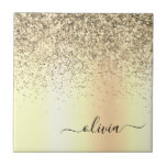 Guld Glitter Metall Monogram Glam Namn Kakelplatta<br><div class="desc">Guld Faux Foil Metallic Gnistra Glitter Brushed Metall Monogram Namn och inledande keramiska plattor. Det gör perfekten söt 16-årsjubileum,  bröllop,  möhippa,  årsdag,  babydusch eller bachelorette-fest för någon som glam lyxen och chic stilar i kärlek.</div>