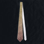 Guld- glitter- och rosa rosguld omkullkastar slips<br><div class="desc">Detta guld- glitter för den glamorösa och chic fauxen och rosa rosguld omkullkastar kopplar ihop är perfekta för den moderiktiga och stilfulla kvinnan. Dess innegrej och nätt design är perfekta för många gåvor och tillfällen. Tyck om detta elegant och stroppiga tryck för ditt nästa köp; för dig, dina vänner eller...</div>