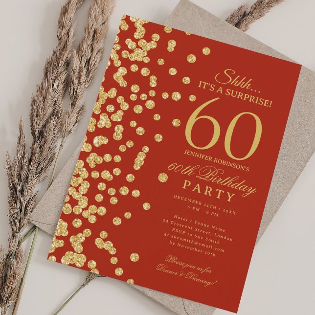 Guld Glitter Överraskning 60-årsfirande Rött  Inbjudningar (Gold Glitter Surprise 60th Birthday Party Red Invitation)