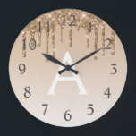Guld Gnistra Glitter Monogram Namn och inledande Stor Klocka<br><div class="desc">Luxury Guld Ombre Dripping Gnistra Monogram Namn och initial Wall Clock. Wall Clock ger perfekten till någon som kärlek guld förvränger gnistra glitter.</div>