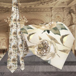 Guld & Greenery Elegant bröllop Slips<br><div class="desc">En bröllop-halsslipning med mycket detaljerade blommigtar i guld med vattenfärg och grön med en varm ljusbakgrund i guld.</div>