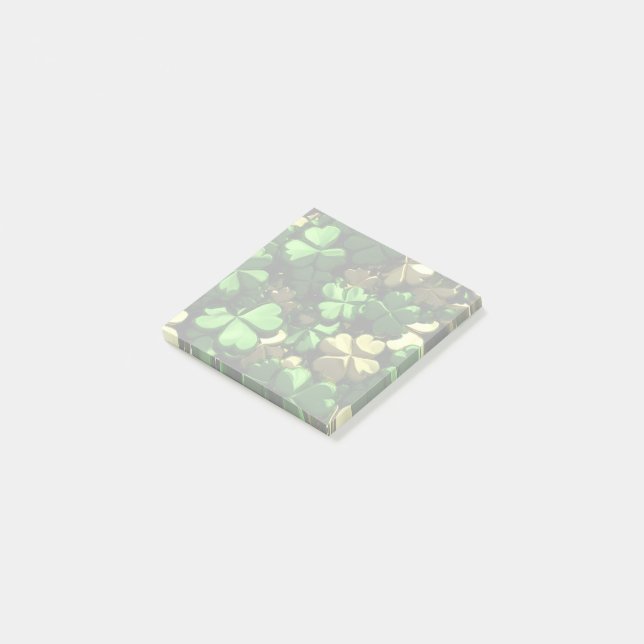 Guld Grönt Shamrocks Post-it Block (Vinklad)