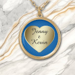 Guld Heart Guldpläterat Halsband<br><div class="desc">Det här söt halsbandet är ett enkelt guld-hjärta som håller texten svart. Bakgrunden visas i blått,  men kan ändras till vad du vill genom att välja Anpassa den. Perfekt för Alla hjärtans dag,  jul,  födelsedagar eller när som helst för din älskling till bäran.</div>