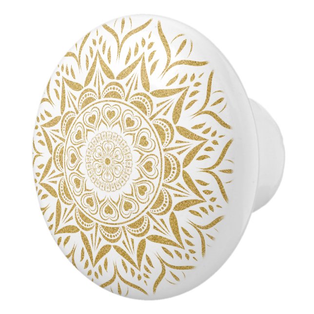 Guld hjärtan mandala en vit bakgrund knopp (Höger)