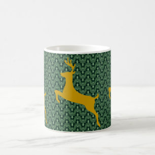 Guld Leaping Hjort på Grönt Chevron Background Kaffemugg