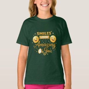Guld ”Leenden Ser Fantastiska Ut På Dig” Flickor T Shirt