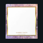 Guld lila ametyst gemstone mineralpersonlig anteckningsblock<br><div class="desc">Snyggt,  sofistikerad ursprunglig professionell stil,  anteckningsblock. Elegant lila gemstone- och guld ram-design. Du kan enkelt ändra texten. Kontakta mig om du behöver hjälp.</div>