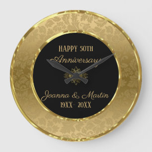 Guld- lutningdamast och virvlar runt stor klocka