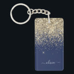 Guld marinblå Glitter-skript Monogram Girly Namn Nyckelring<br><div class="desc">Nyckelkedjan Guld och Navy Blue Gnistra Glitter Skriver Monogram Namn. Det gör perfekten söt 16-årsjubileum,  bröllop,  möhippa,  årsdag,  babydusch eller bachelorette-fest för någon som glam lyxen och chic stilar i kärlek.</div>
