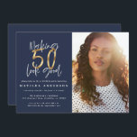 Guld marinblått 50-brans fotofödelsedag<br><div class="desc">Skapar 50-brans fotofödelsedagsinbjudan. Modern text i manus,  marin blå text och guld-effektdesign. En del av en samling.</div>