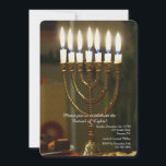 Guld Menorah Hanukkah-inbjudan Inbjudningar<br><div class="desc">Bjud in familj och vänner till din Hanukkah-middag med denna Guld Menorah-inbjudan. (Bild). Den här kortet är lätt att anpassa med din egen text, teckensnitt och teckensnittsfärg. Inte exakt vad du söker? Alla våra produkter kan anpassas för att möta dina behov utan extra kostnad. Kontakta oss bara på askcottonlamb@gmail.com. Koordinerande...</div>
