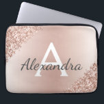 Guld- metallisk glitterMonogram för rodna rosa ros Laptop Fodral<br><div class="desc">Guld- metalliskt glitter för rodna rosa ros och modernt och elegantt Monogramfodral för gnistra. Detta fodral kan skräddarsy för att inkludera ditt initialt och förnamn och gör jul för en underbar flickaktigt eller söt 16 födelsedag gåva.</div>
