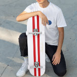 Guld Monogram Classic Red White Tävla Rand Mini Skateboard Bräda 18,5 Cm<br><div class="desc">Skapa din egen anpassningsbar, personlig, klassiskt rött och vitt tävla rand, coola, snyggt, klassy elegant faux guld typography-skript, bästa möjliga hårda sten-maple konkurrensformad skateboard-däck. Om du vill anpassa skriver du bara in ditt namn / monogram / initialer. När du lägger till/utformar kan du se en förhandsvisning av hur du skapar,...</div>