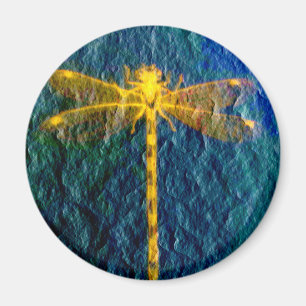 Guld- mytisk slända på texturerad bakgrund magnet