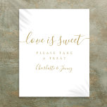Guld Namnteckning skript Kärlek är sött tecken Poster<br><div class="desc">Elegant guld-manuset minimalistiskt kärlek är ett sött tecken är perfekt för alla firande. Designad av Thisisnotme©</div>