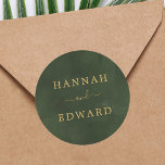 Guld och Grönt vattenfärg Runt Klistermärke<br><div class="desc">Den klassiska etiketten för personlig guld och grönt vattenfärg. >>>> Checka ut hela samlingen >>> https://www.zazzle.com/collections/tropical_foliage_gold_collection-119316977990783186</div>