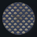 Guld och marin Vintage Art Deco Flower Mönster Stor Klocka<br><div class="desc">En underbar konst deco mönster i sjön och guld.</div>