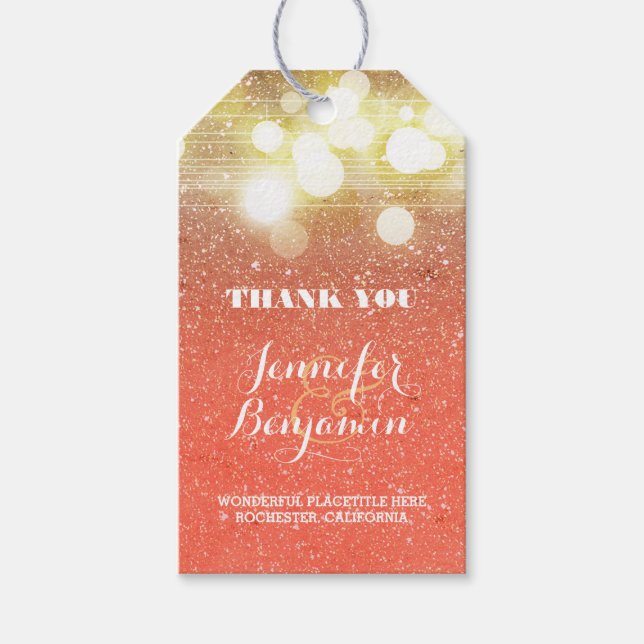 Guld och persikan stränger ljusglitterbröllop presentetikett (Framsidan)