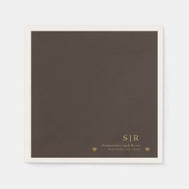 Guld på minimalistisk djupbrun pappersservett